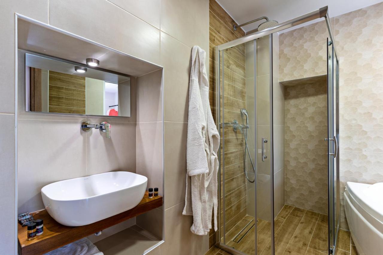 העיירה רתימנו Erotokritos City Luxury Suites מראה חיצוני תמונה