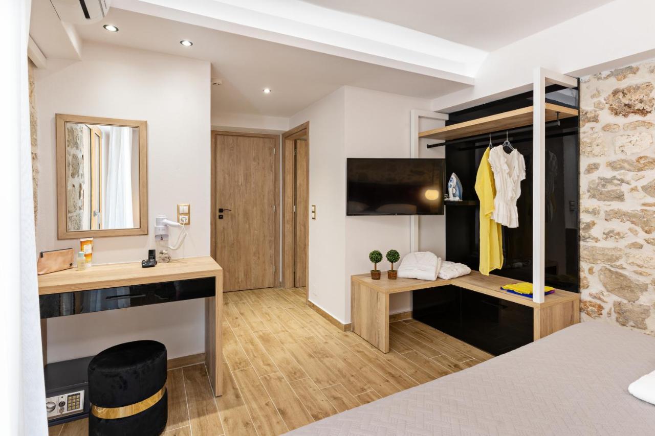 העיירה רתימנו Erotokritos City Luxury Suites מראה חיצוני תמונה