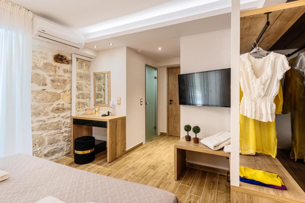 העיירה רתימנו Erotokritos City Luxury Suites מראה חיצוני תמונה