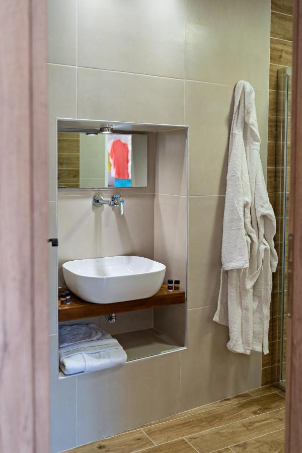 העיירה רתימנו Erotokritos City Luxury Suites מראה חיצוני תמונה