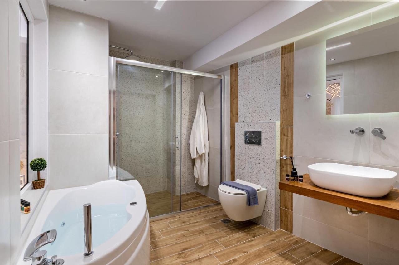 העיירה רתימנו Erotokritos City Luxury Suites מראה חיצוני תמונה