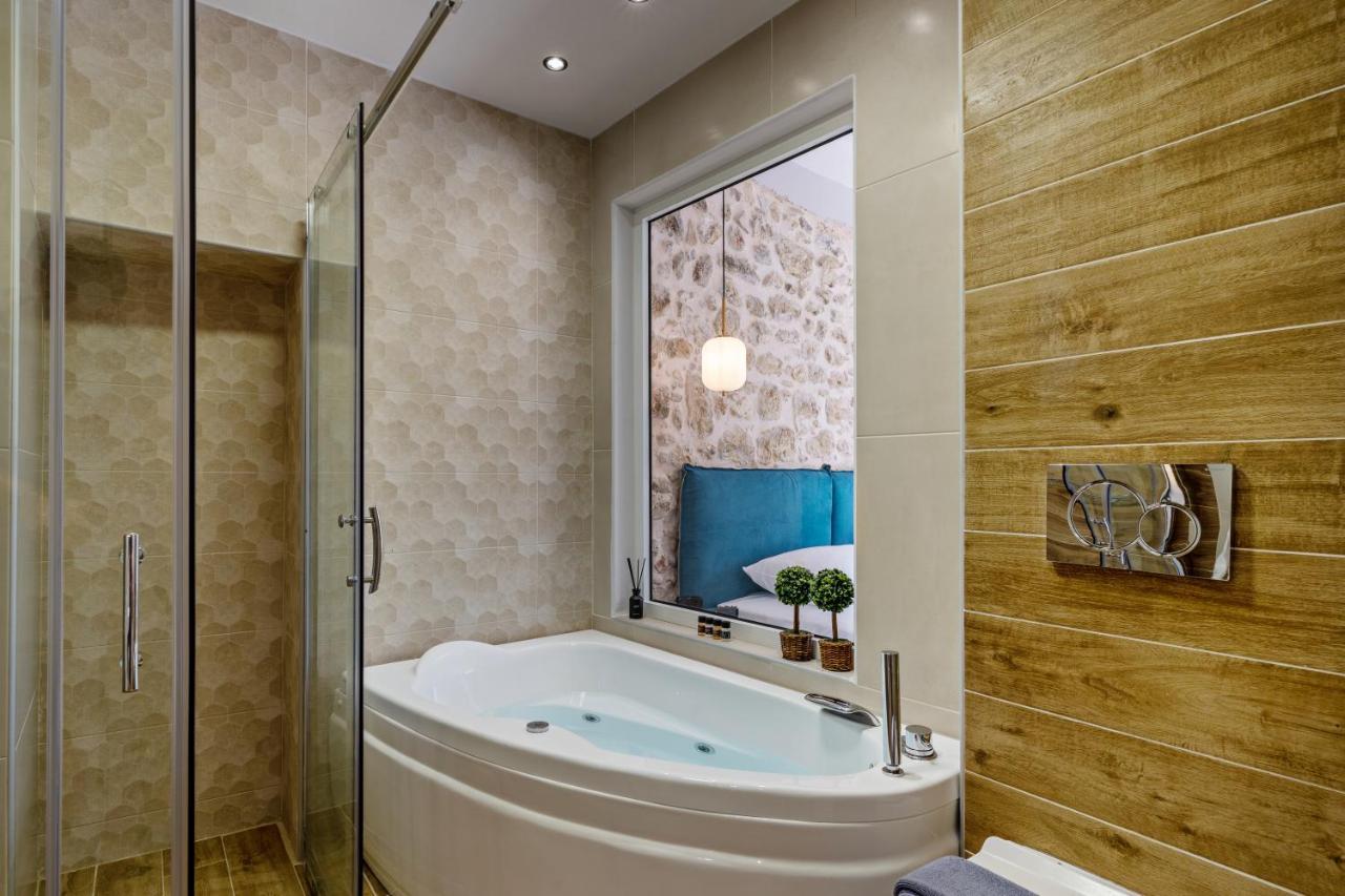 העיירה רתימנו Erotokritos City Luxury Suites מראה חיצוני תמונה